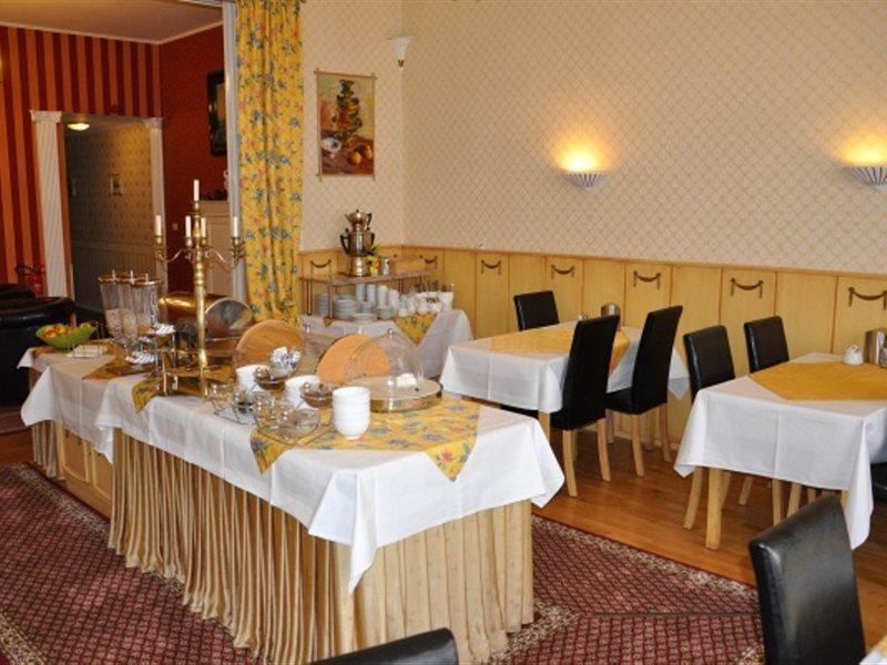 Hotel Savoy Near Kurfürstendamm 3*