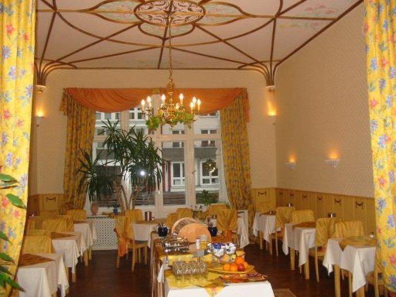 Savoy Near Kurfuerstendamm Berlino