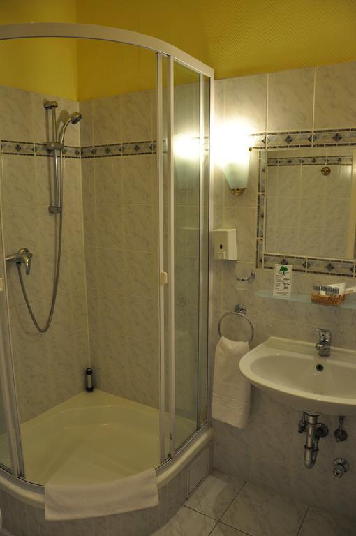 Hotel Savoy Near Kurfuerstendamm Berlino